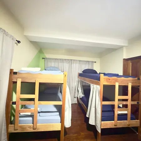 Travelart Backpackers Hostel-2